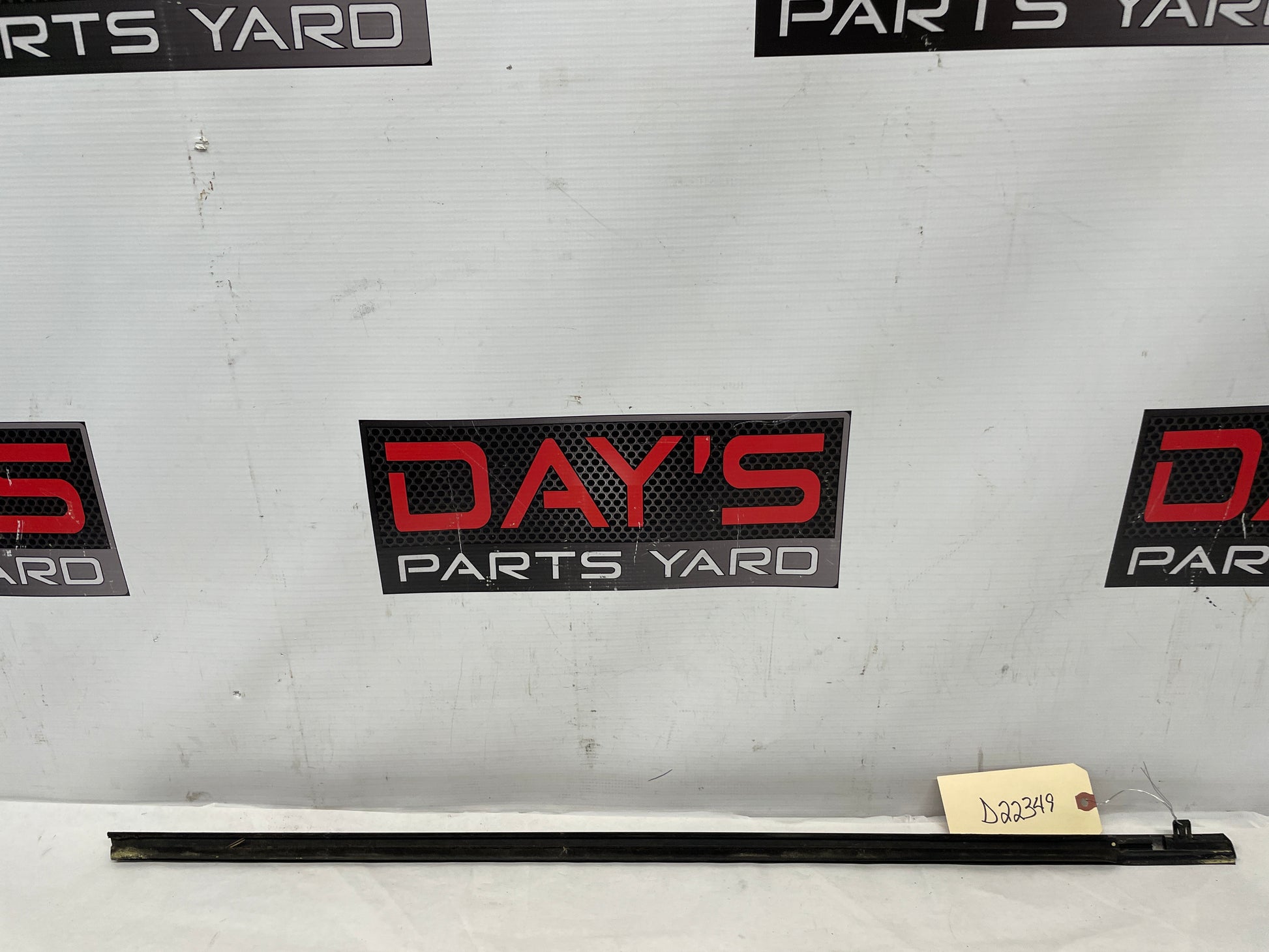 2017 Chevy SS Sedan LH Driver Front Window Door Belt Reveal Molding Trim OEM - Day's Parts Yard