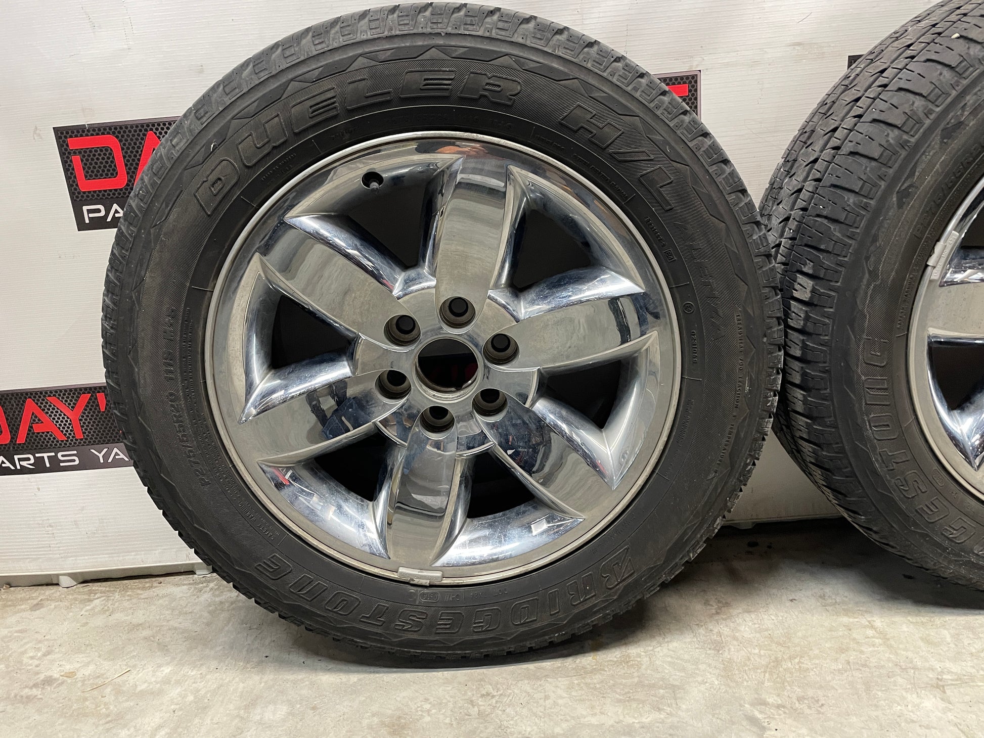 2013 GMC Sierra C1500 SLE Wheels & Tires Bridgestone Dueler Set 20X8.5 - Day's Parts Yard