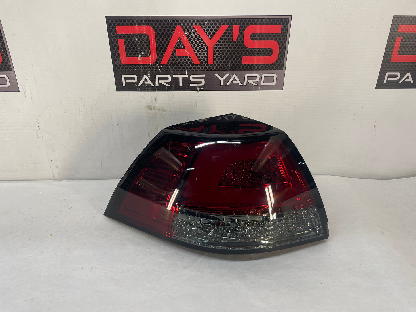 2009 Pontiac G8 GT LH Driver Aftermarket Tail Light Taillight - Day's Parts Yard