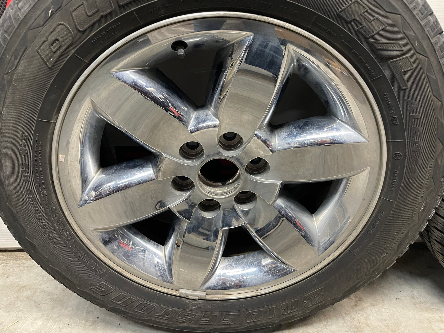 2013 GMC Sierra C1500 SLE Wheels & Tires Bridgestone Dueler Set 20X8.5 - Day's Parts Yard
