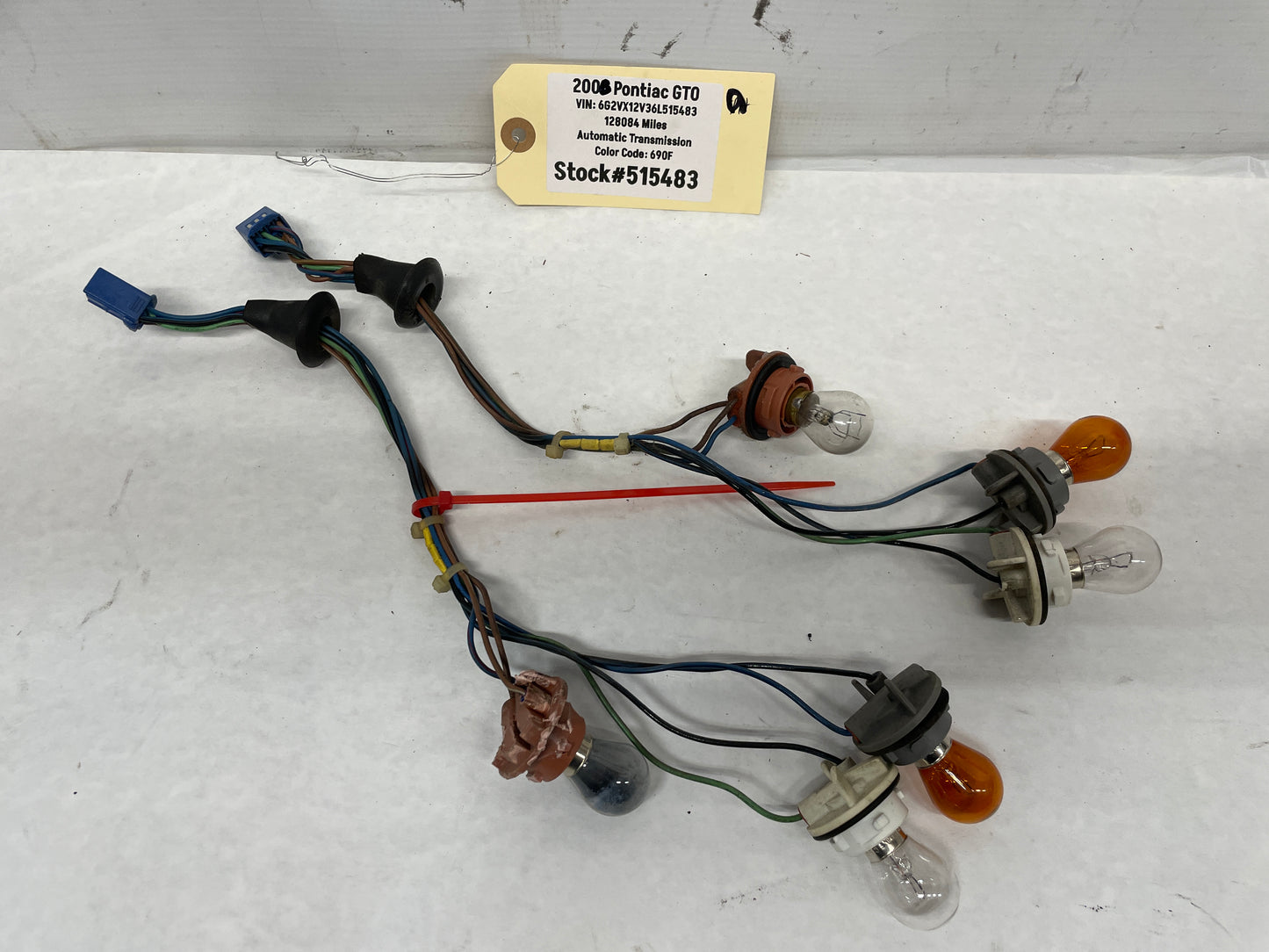 2006 Pontiac GTO RH & LH Taillight Tail Light Wire Wiring Harness Sockets OEM - Day's Parts Yard
