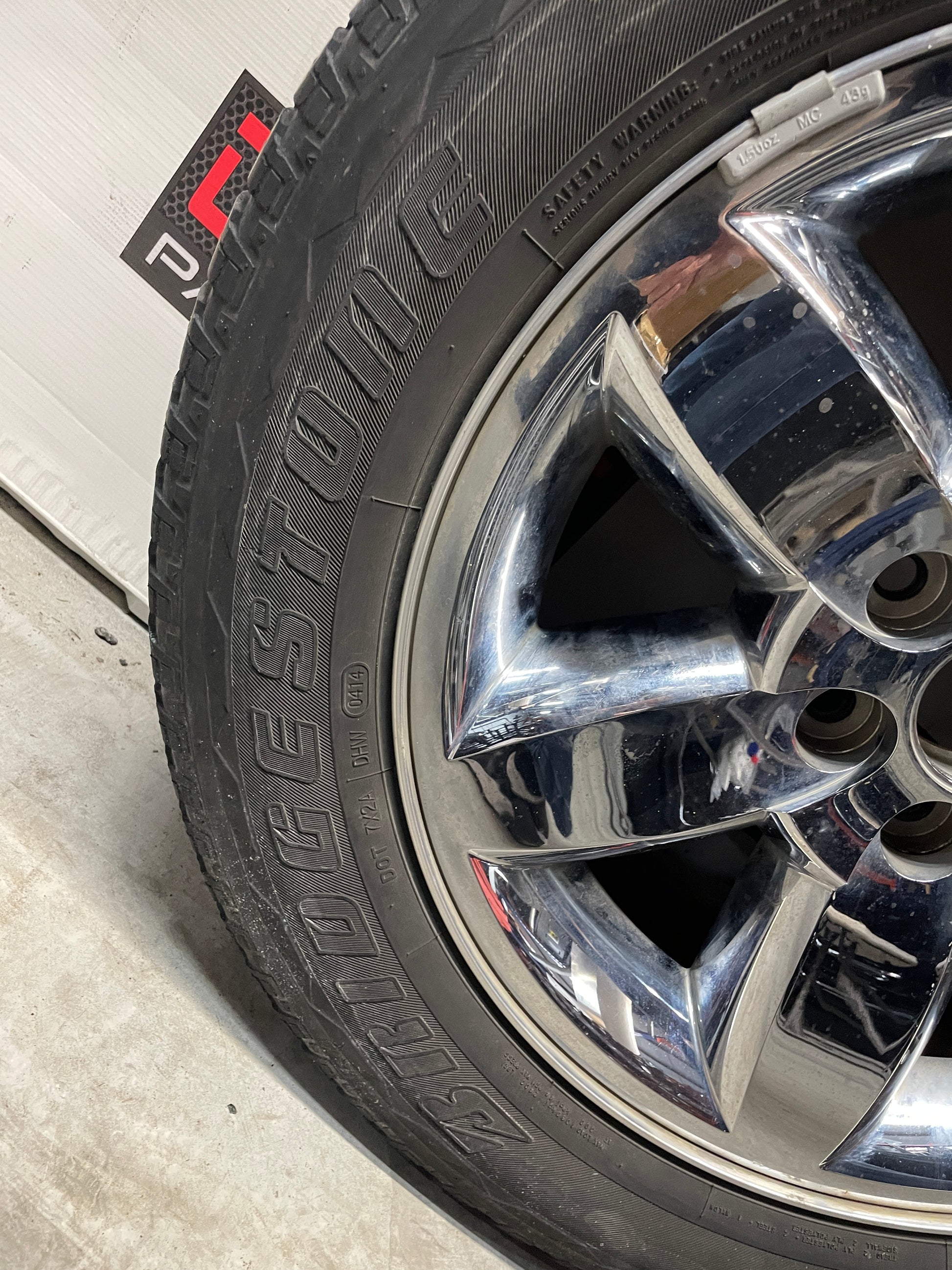 2013 GMC Sierra C1500 SLE Wheels & Tires Bridgestone Dueler Set 20X8.5 - Day's Parts Yard