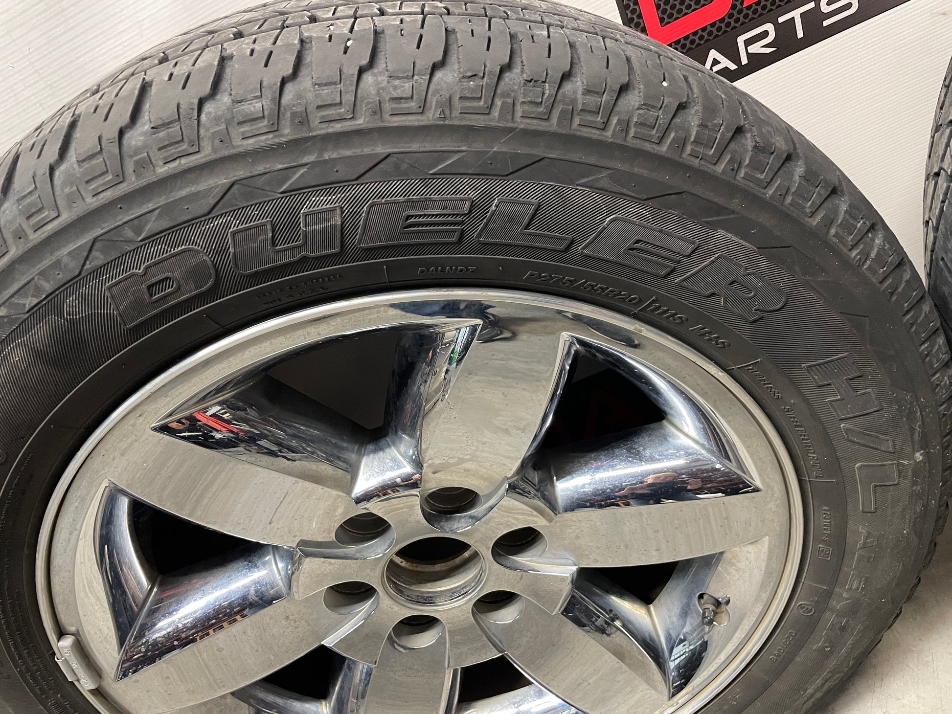 2013 GMC Sierra C1500 SLE Wheels & Tires Bridgestone Dueler Set 20X8.5 - Day's Parts Yard