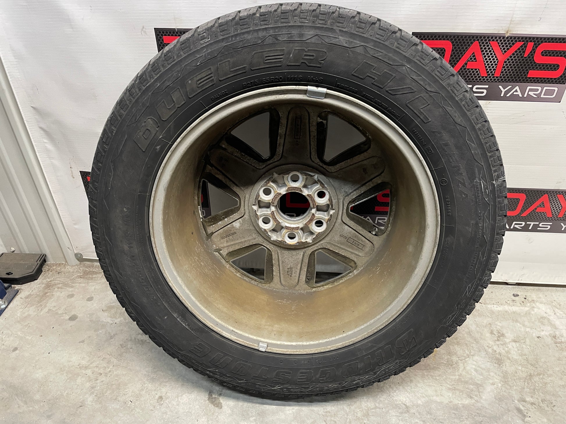 2013 GMC Sierra C1500 SLE Wheels & Tires Bridgestone Dueler Set 20X8.5 - Day's Parts Yard