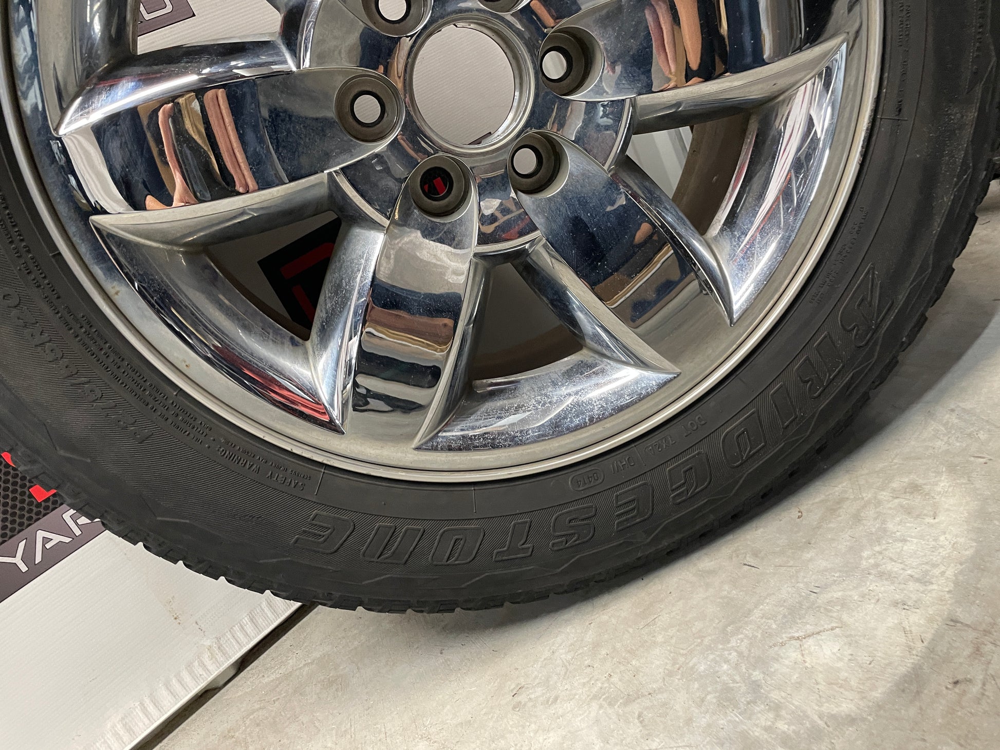 2013 GMC Sierra C1500 SLE Wheels & Tires Bridgestone Dueler Set 20X8.5 - Day's Parts Yard