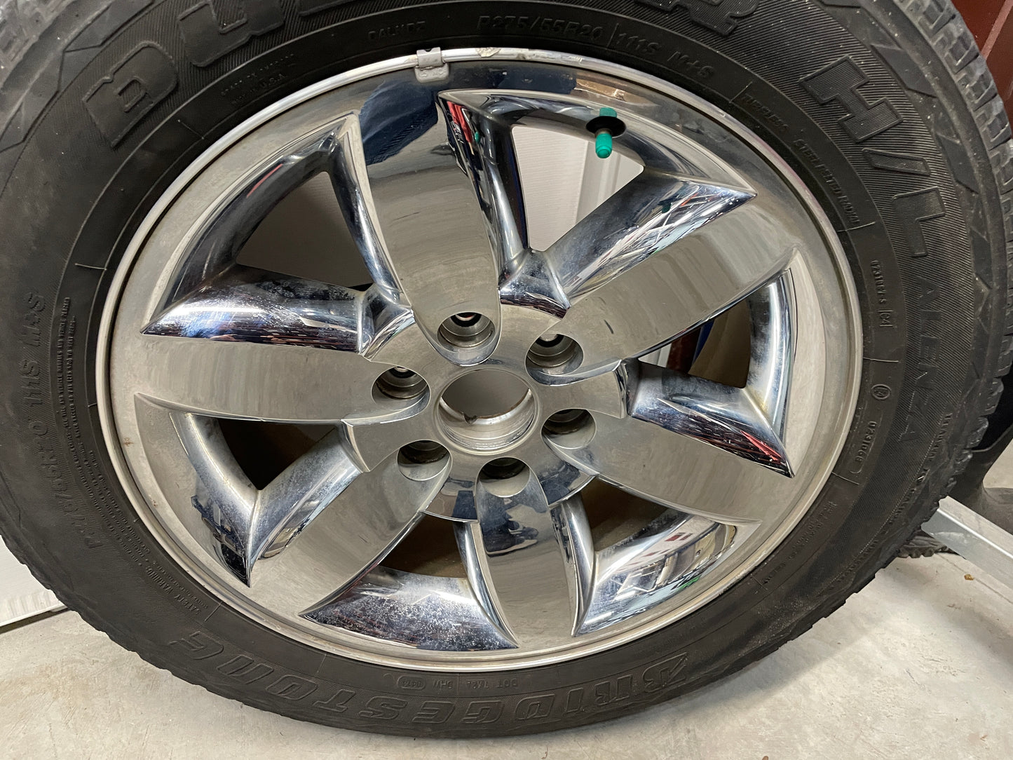 2013 GMC Sierra C1500 SLE Wheels & Tires Bridgestone Dueler Set 20X8.5 - Day's Parts Yard