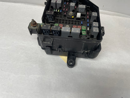 2008 Pontiac G8 Base Engine Bay Fuse Relay Box OEM - Day's Parts Yard