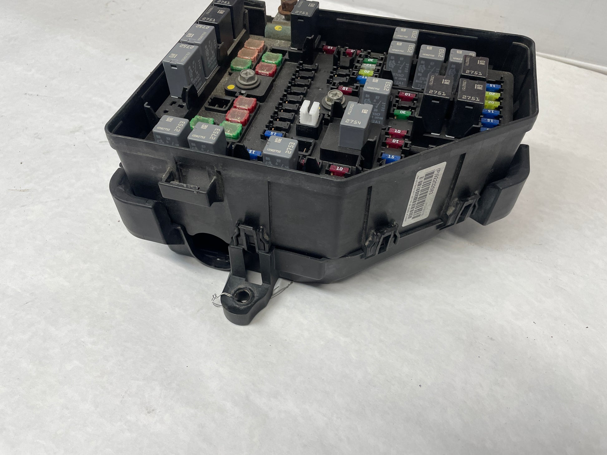 2008 Pontiac G8 Base Engine Bay Fuse Relay Box OEM - Day's Parts Yard