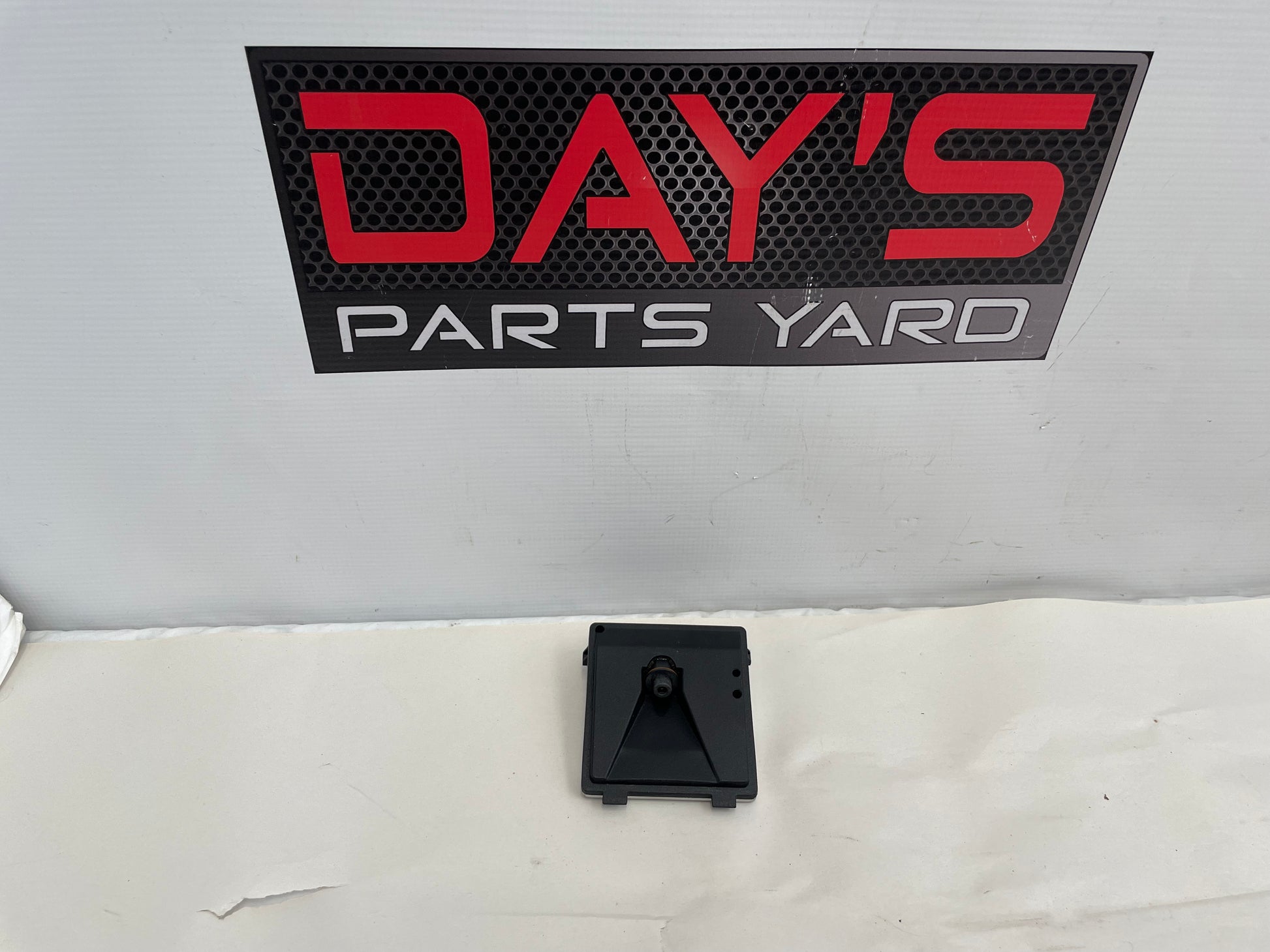 2014 Chevy SS Sedan Alert Lane Change Departure Assist Camera OEM - Day's Parts Yard