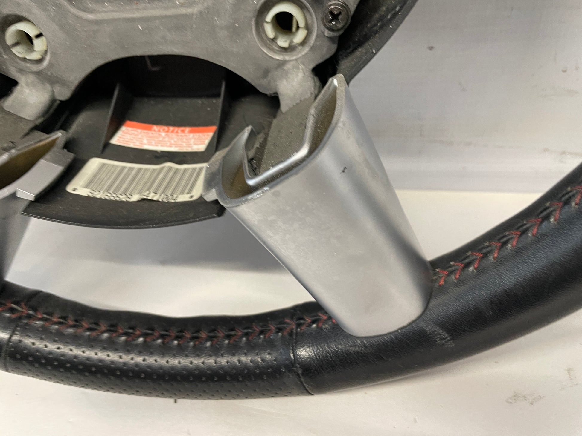 2005 Pontiac GTO Steering Wheel OEM - Day's Parts Yard