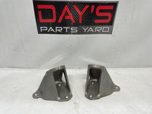 1999 Chevy C5 Corvette RH & LH Motor Mount Brackets OEM - Day's Parts Yard