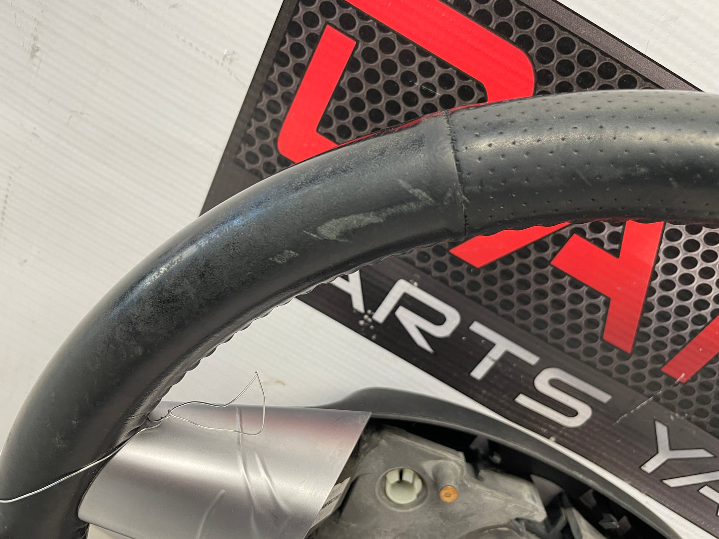 2005 Pontiac GTO Steering Wheel OEM - Day's Parts Yard