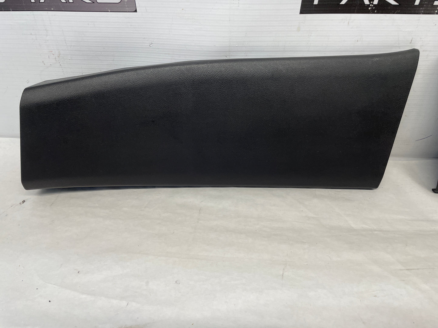 2017 Chevy SS Sedan RH & LH Interior B Pillar Center Trim Cover Molding Panel OEM