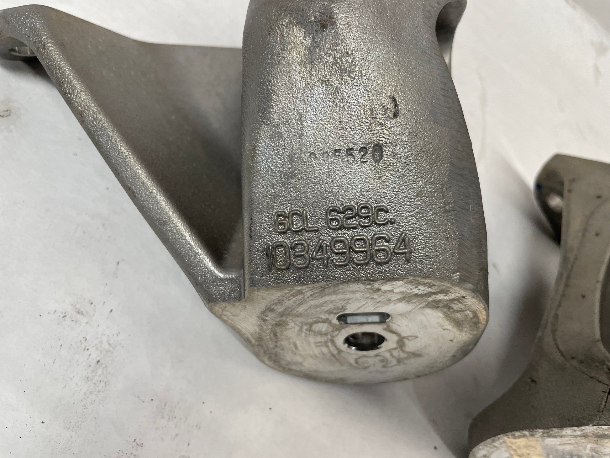 1999 Chevy C5 Corvette RH & LH Motor Mount Brackets OEM - Day's Parts Yard