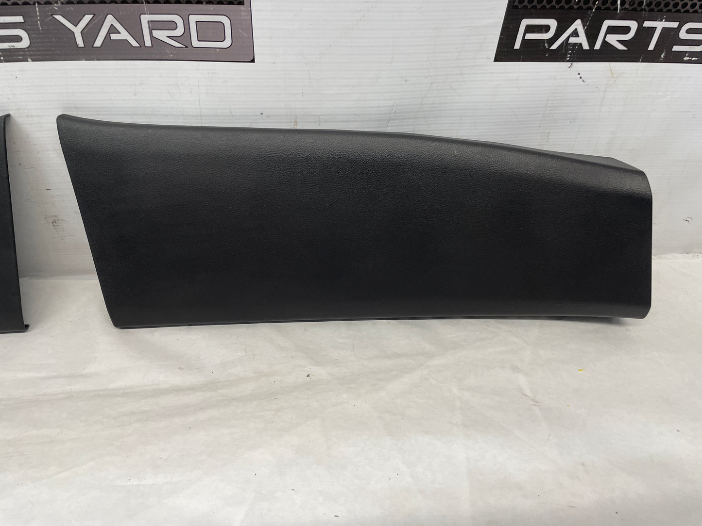 2017 Chevy SS Sedan RH & LH Interior B Pillar Center Trim Cover Molding Panel OEM
