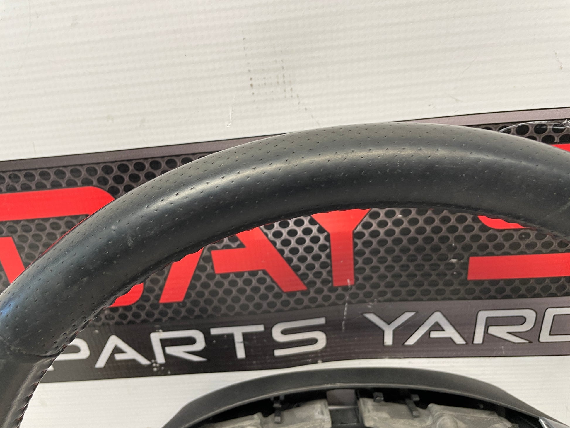 2005 Pontiac GTO Steering Wheel OEM - Day's Parts Yard
