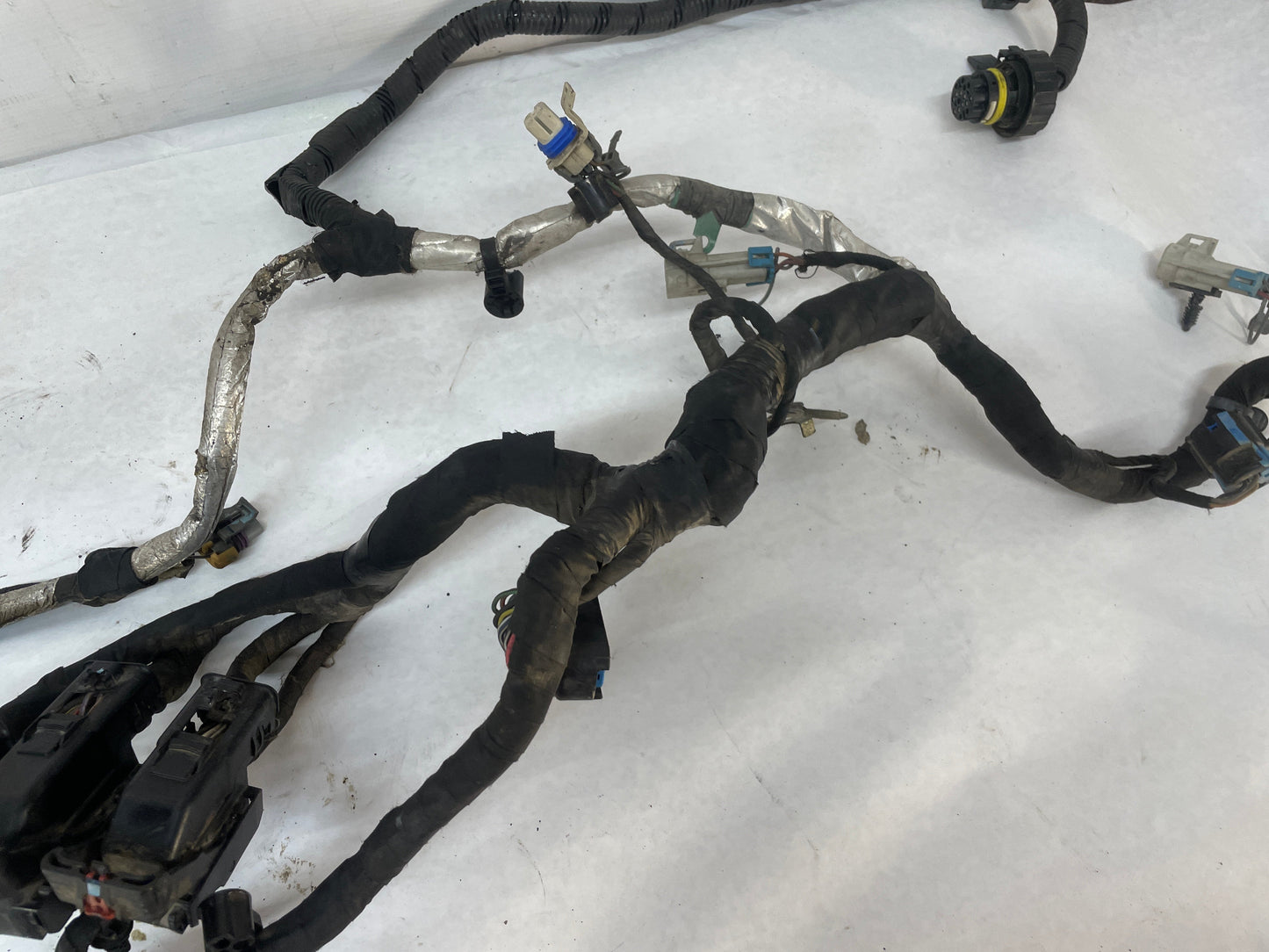 2010 Cadillac CTS-V Sedan Engine Motor Transmission Wire Wiring Harness OEM