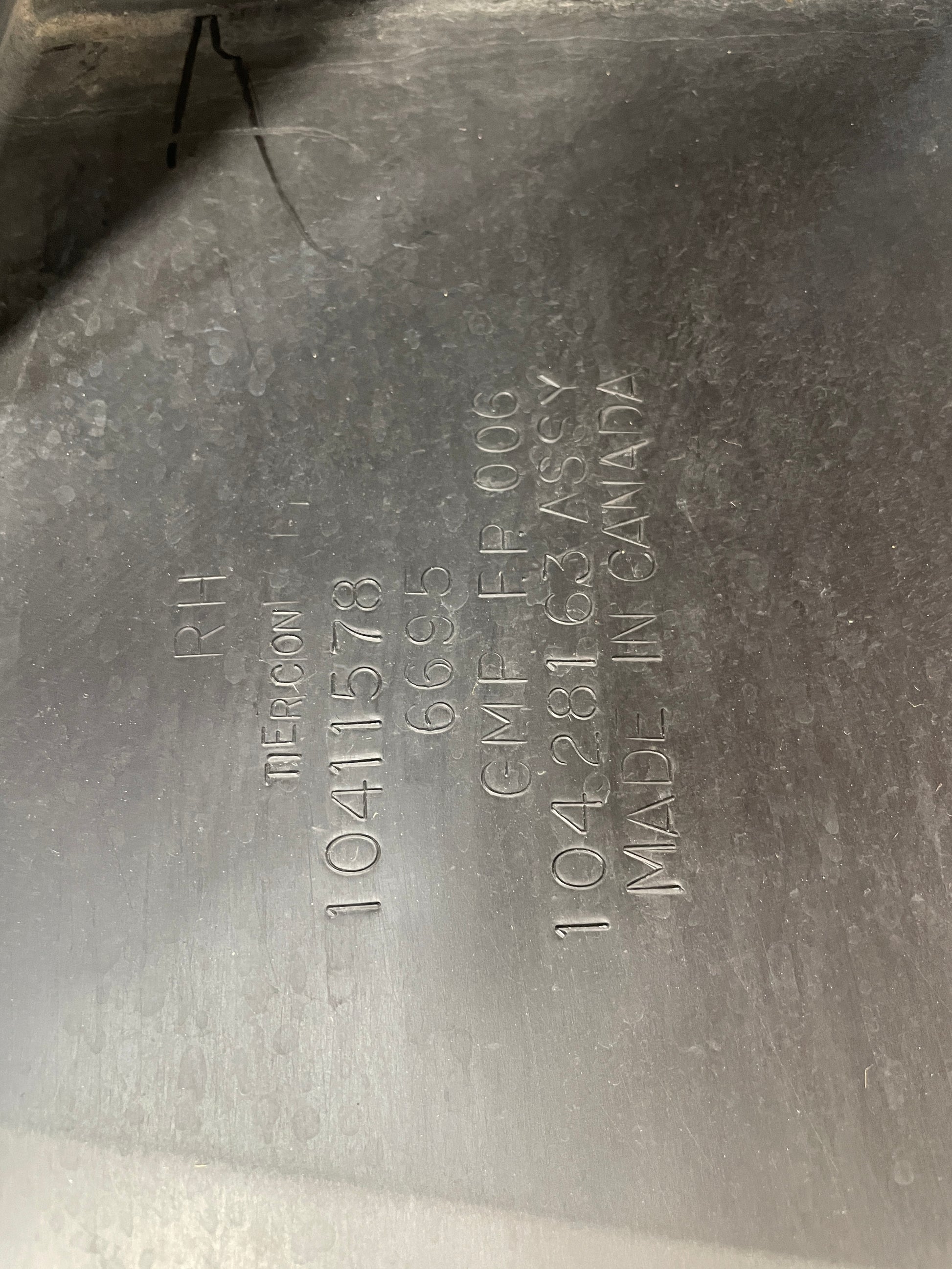 2004 Chevy C5 Corvette RH Passenger Rear Wheel Fender Liner OEM - Day's Parts Yard