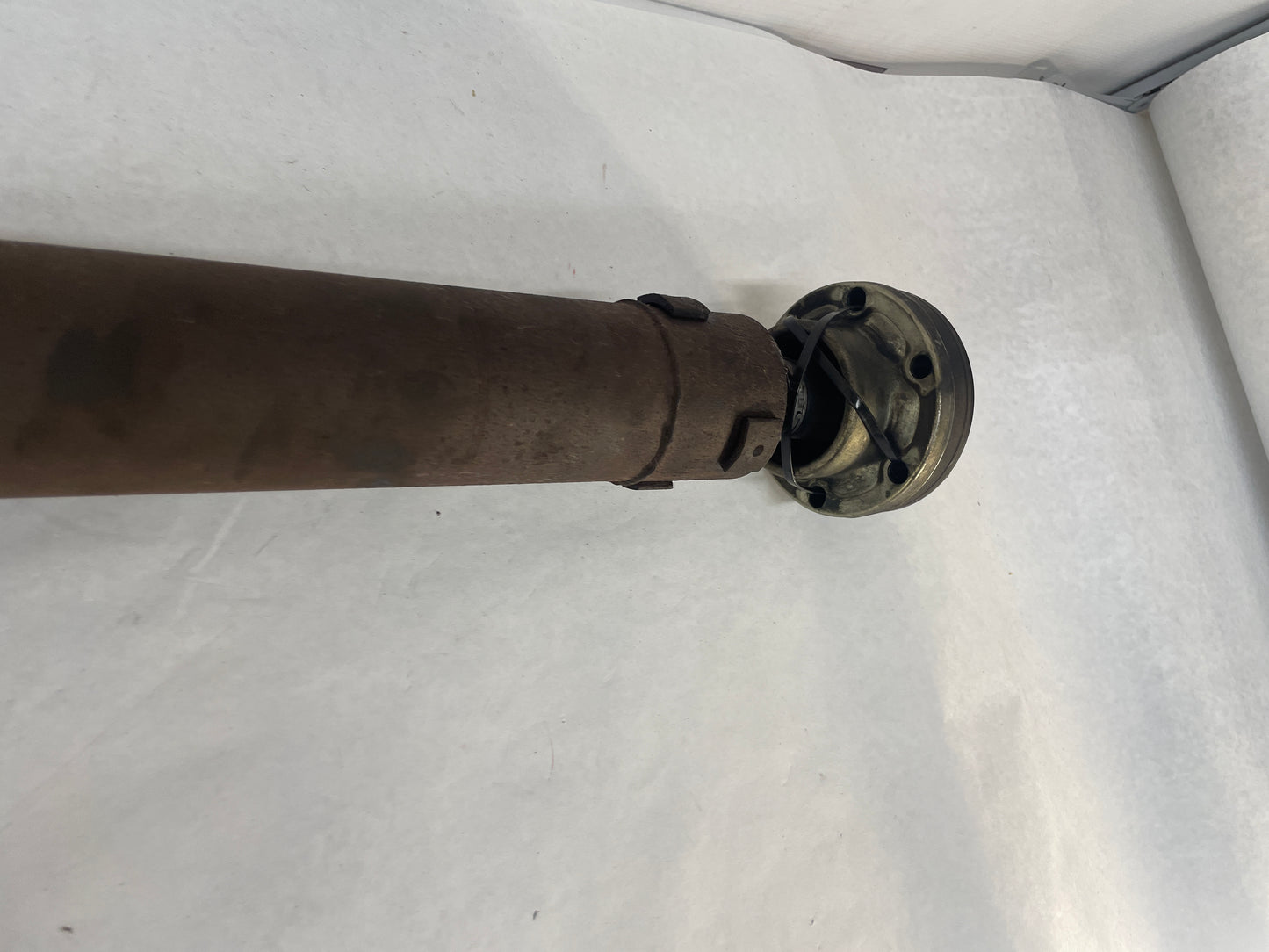 2009 Cadillac CTS-V Sedan Drive Propeller Shaft Driveshaft w/ Hardware Assembly OEM - Day's Parts Yard
