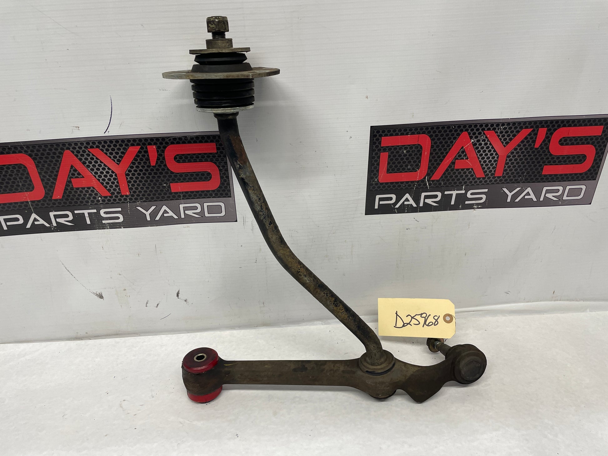 2006 Pontiac GTO LH Driver Front Suspension Lower Control Arm Radius Rod OEM - Day's Parts Yard