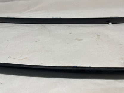 2006 Pontiac GTO RH & LH Roof Panel Joint Finish Trim Molding OEM - Day's Parts Yard