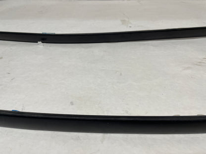 2006 Pontiac GTO RH & LH Roof Panel Joint Finish Trim Molding OEM - Day's Parts Yard