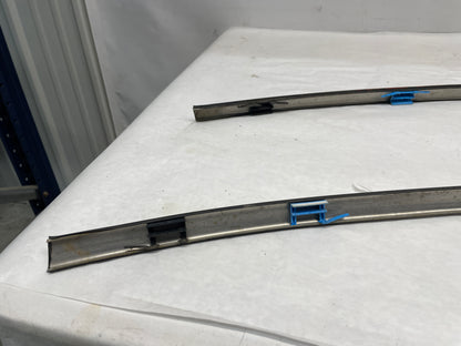 2006 Pontiac GTO RH & LH Roof Panel Joint Finish Trim Molding OEM - Day's Parts Yard