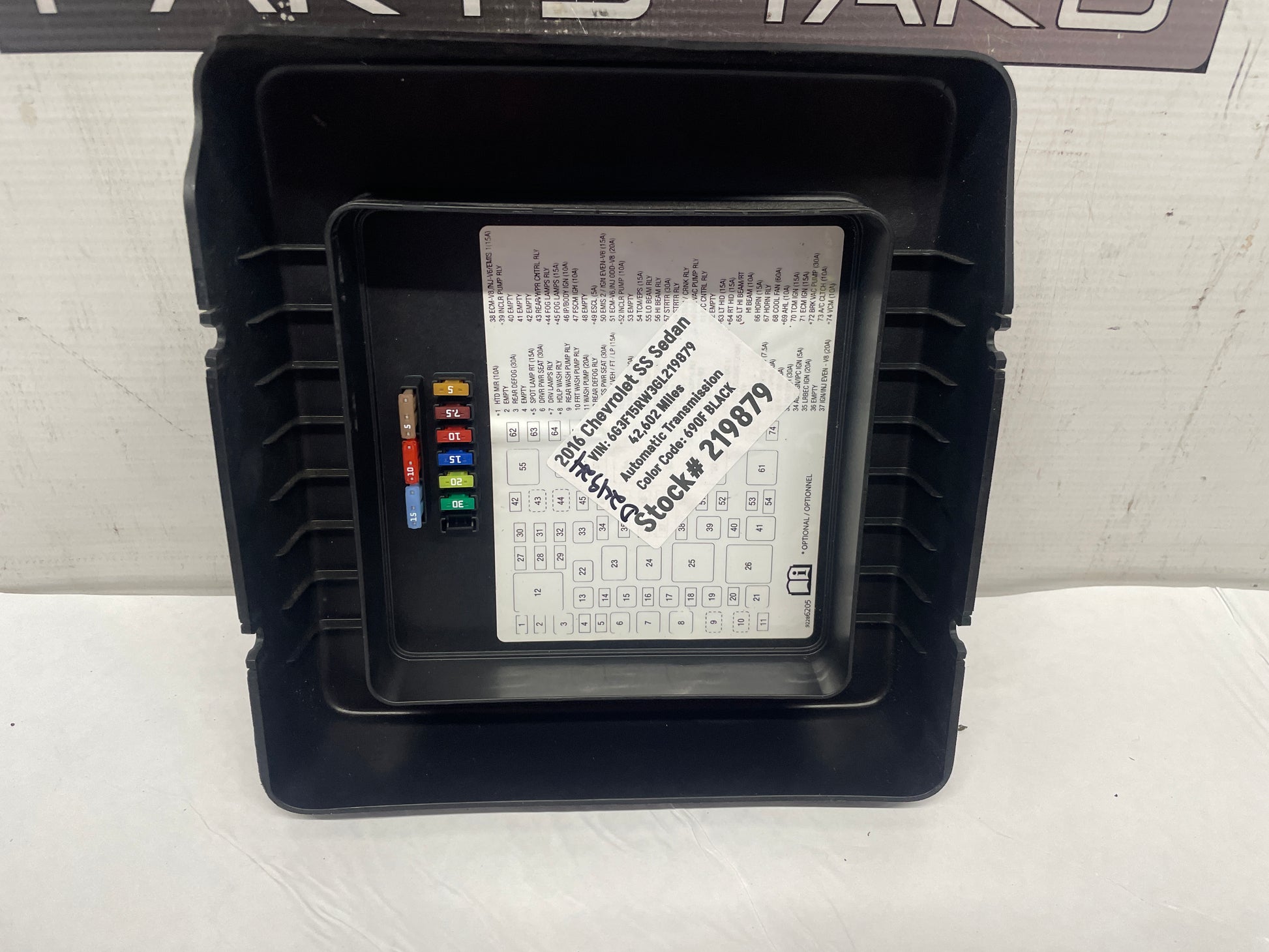 2016 Chevy SS Sedan Engine Bay Fuse Box Relay Wiring Junction Block Cover Lid OEM - Day's Parts Yard