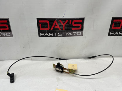 2006 Pontiac GTO Fuel Gas Door Lock Actuator w/ Cable  OEM - Day's Parts Yard
