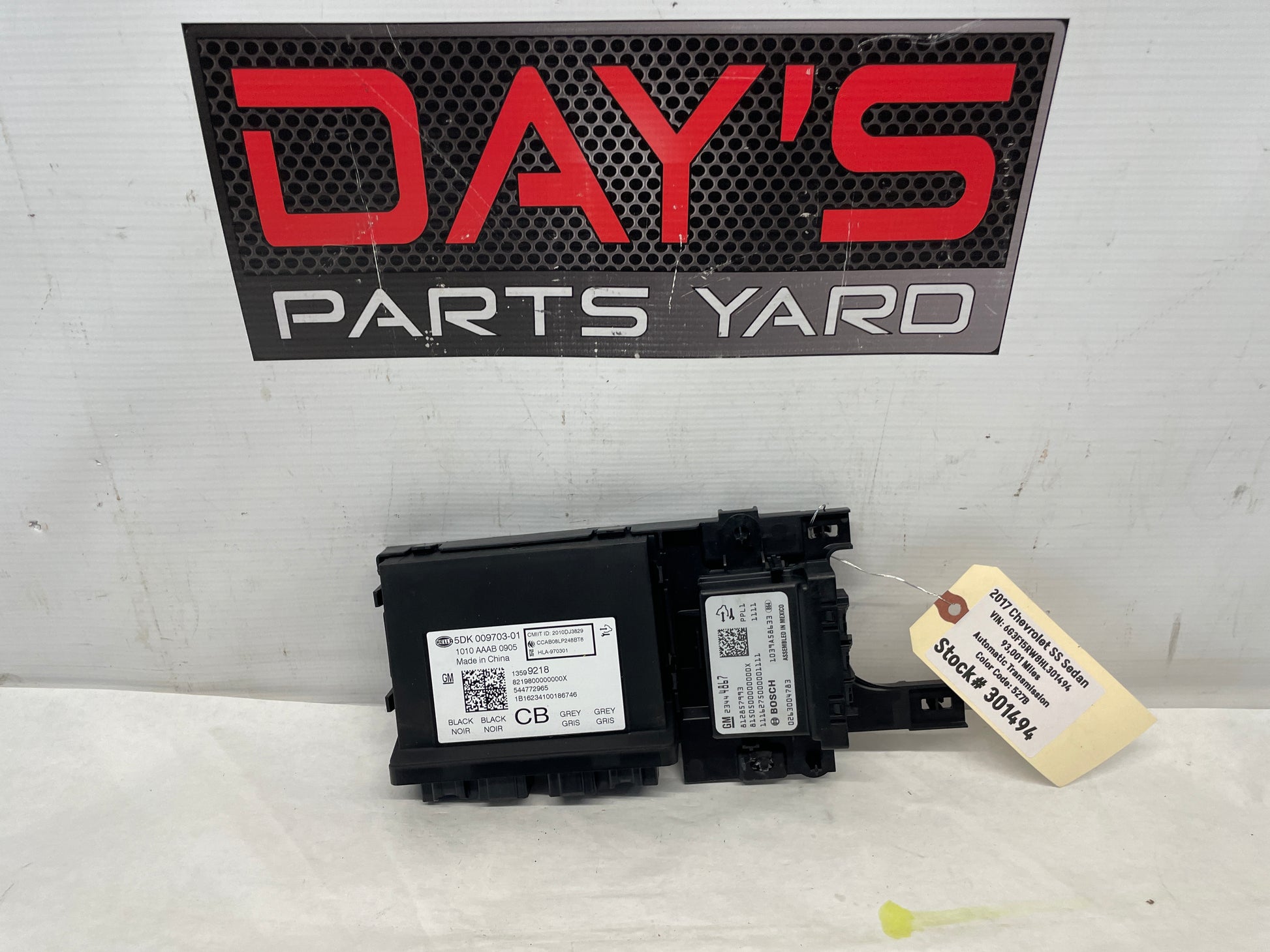 2017 Chevy SS Sedan Parking Assist & Keyless Entry Control Control Module OEM - Day's Parts Yard