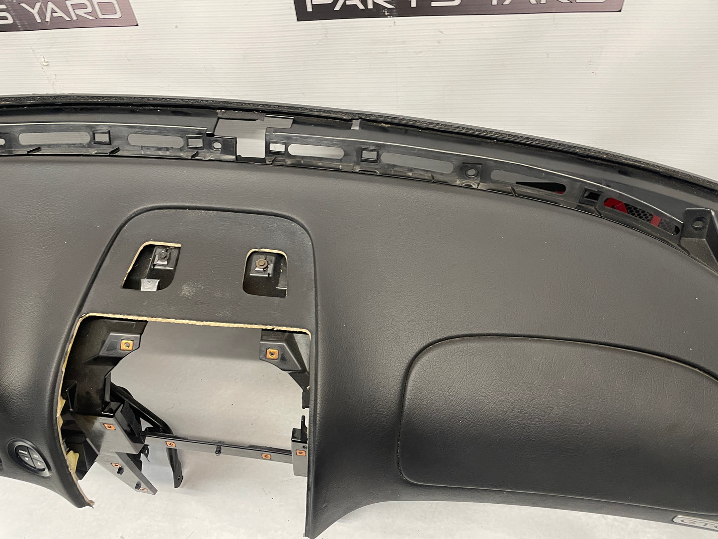 2006 Pontiac GTO Dash Pad Board OEM - Day's Parts Yard