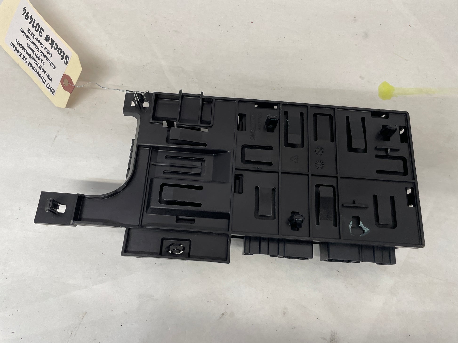2017 Chevy SS Sedan Parking Assist & Keyless Entry Control Control Module OEM - Day's Parts Yard