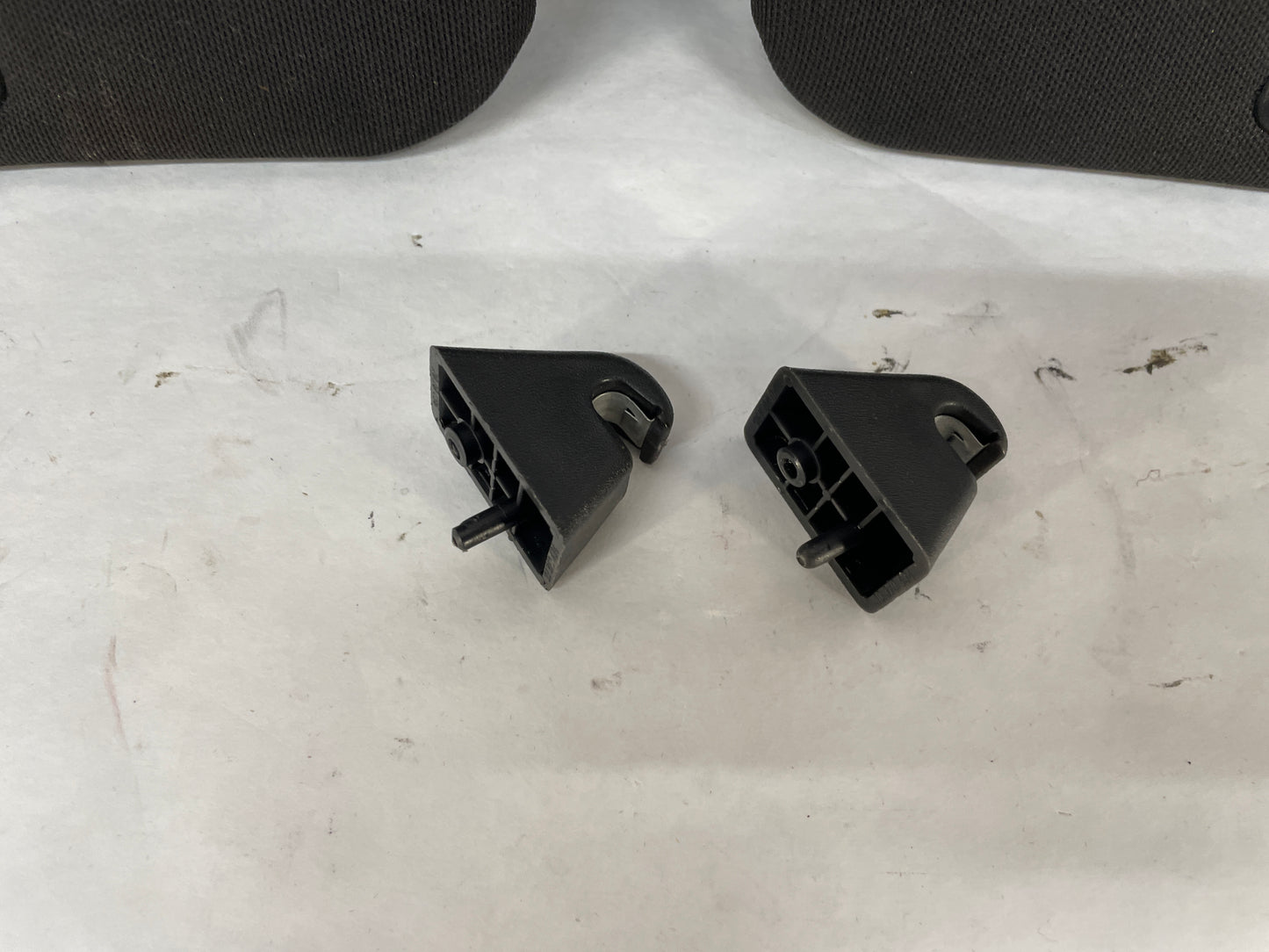 2013 Chevy Camaro SS RH & LH Sunvisors Sun Visors Shades w/ Clips OEM - Day's Parts Yard