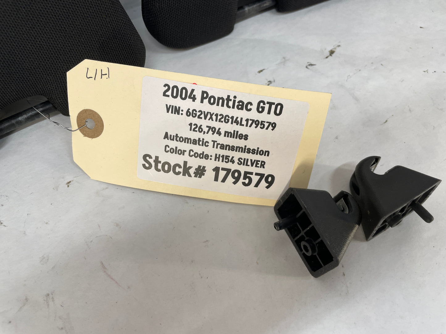 2013 Chevy Camaro SS RH & LH Sunvisors Sun Visors Shades w/ Clips OEM - Day's Parts Yard