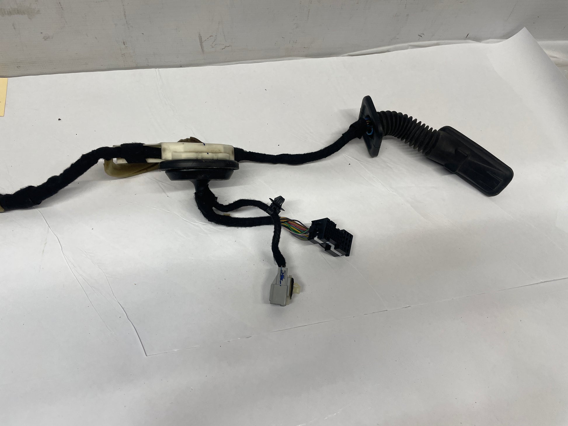 2016 Chevy SS Sedan Front LH Driver Door Wire Wiring Harness OEM - Day's Parts Yard