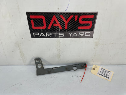 2004 Pontiac GTO RH Passenger Front Bumper Fender Bracket Guide Support OEM