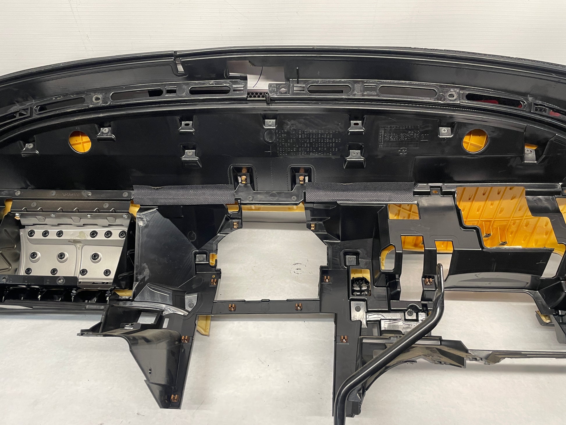 2006 Pontiac GTO Dash Pad Board OEM - Day's Parts Yard