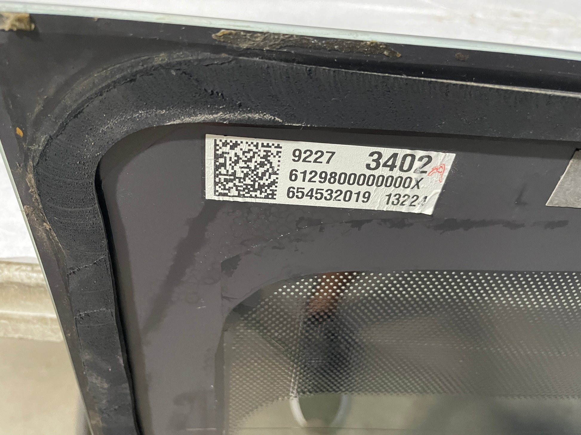 2016 Chevy SS Sedan Rear Back Glass Window OEM LOCAL PICK UP - Day's Parts Yard
