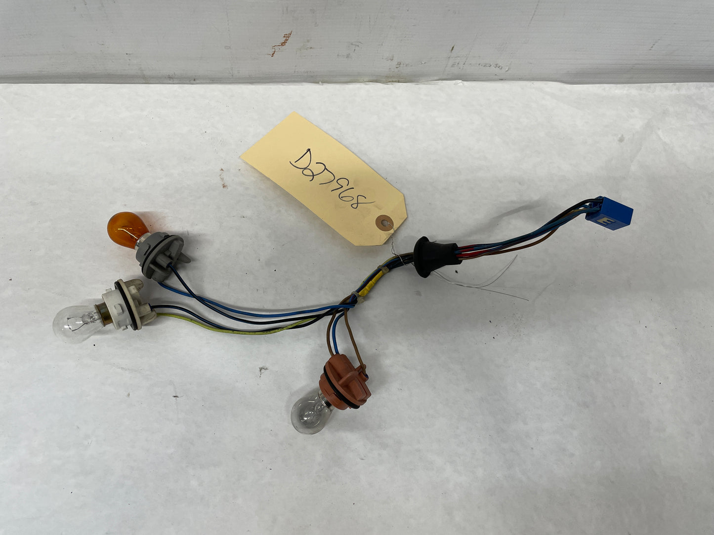 2006 Pontiac GTO LH Driver Tail Light Taillight Wire Wiring Harness OEM - Day's Parts Yard