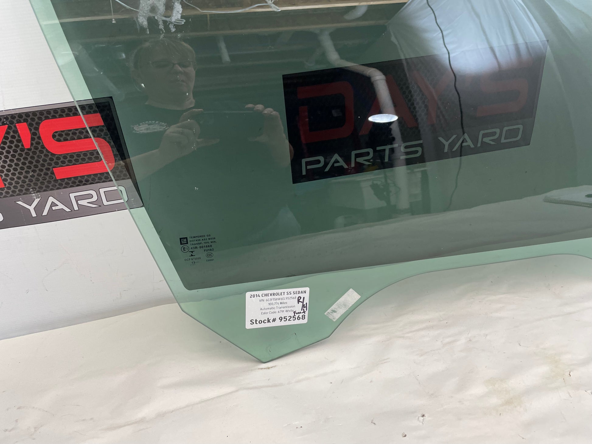 2014 Chevy SS Sedan Front RH Passenger Door Glass Window OEM - Day's Parts Yard