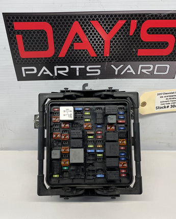 2017 Chevy SS Sedan Engine Bay Fuse Relay Box OEM