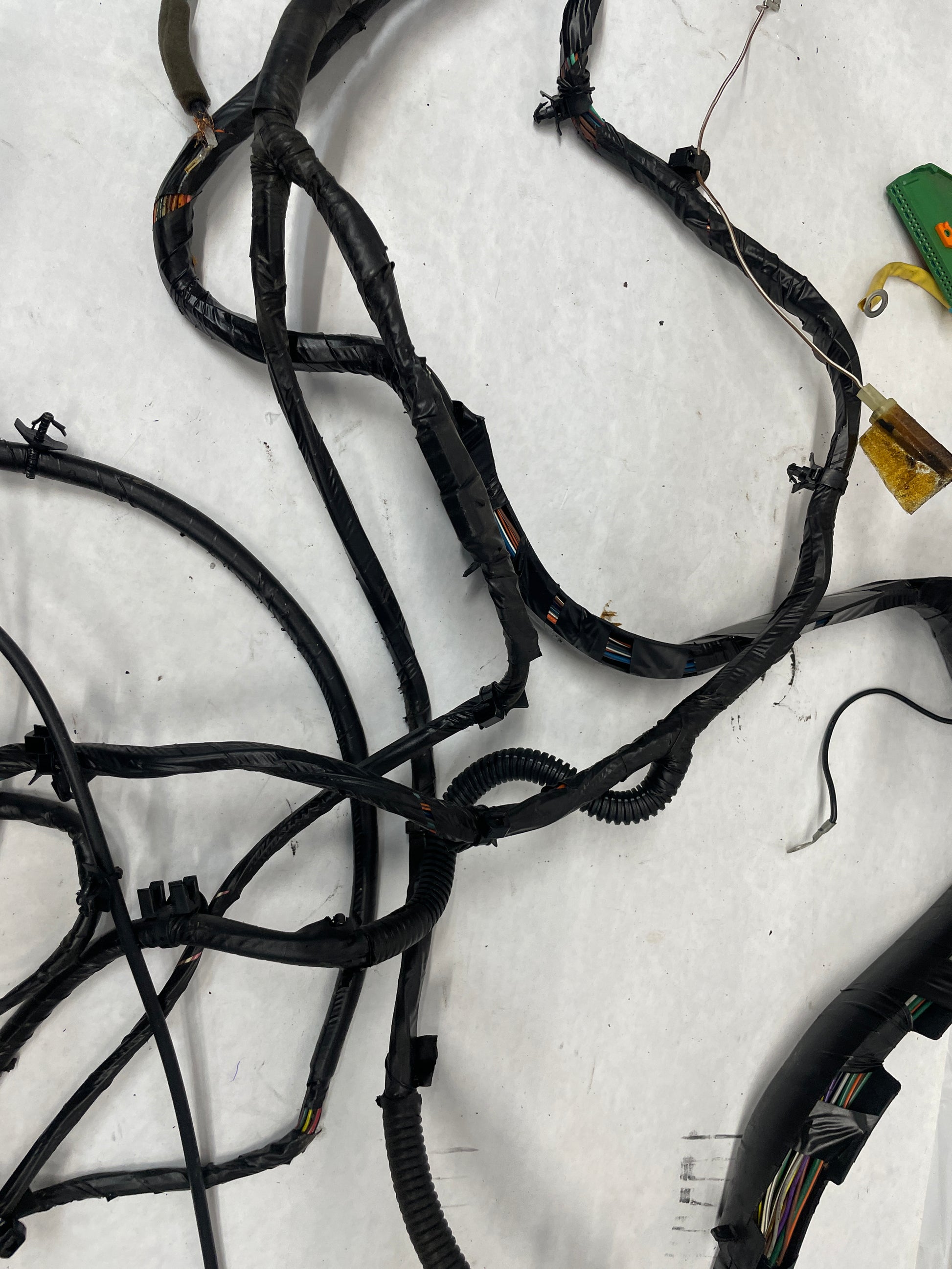 2006 Pontiac GTO Body Wire Wiring Harness OEM - Day's Parts Yard