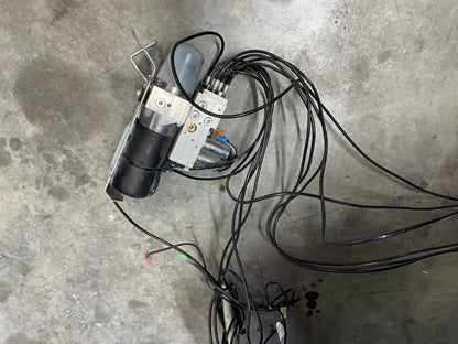 2008 Chevy C6 Corvette Convertible Soft Top Assembly w/ Hydraulics OEM - Day's Parts Yard