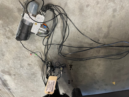 2008 Chevy C6 Corvette Convertible Soft Top Assembly w/ Hydraulics OEM - Day's Parts Yard