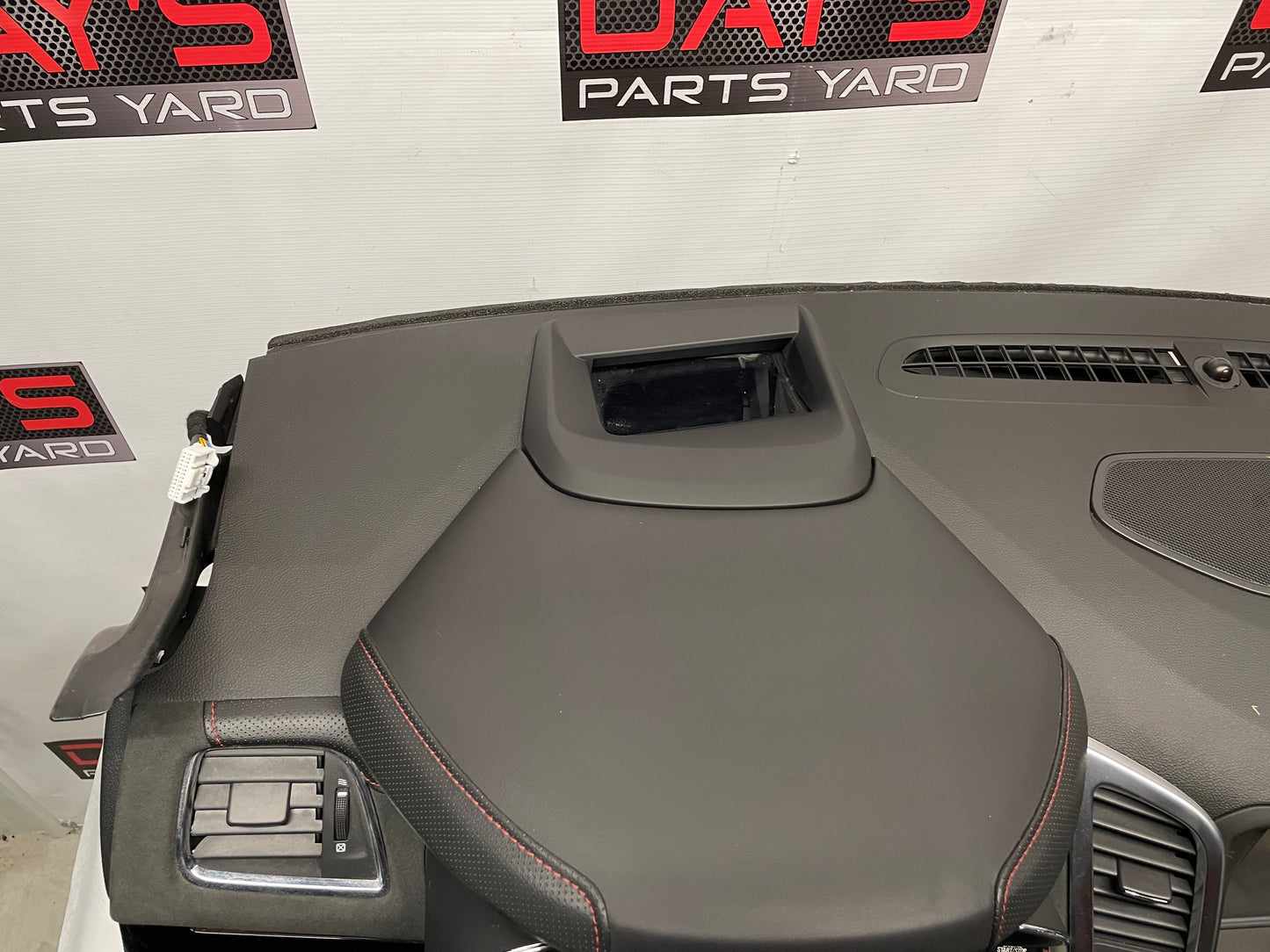 2017 Chevy SS Sedan Complete Dash w/ Center Console & Shifter OEM