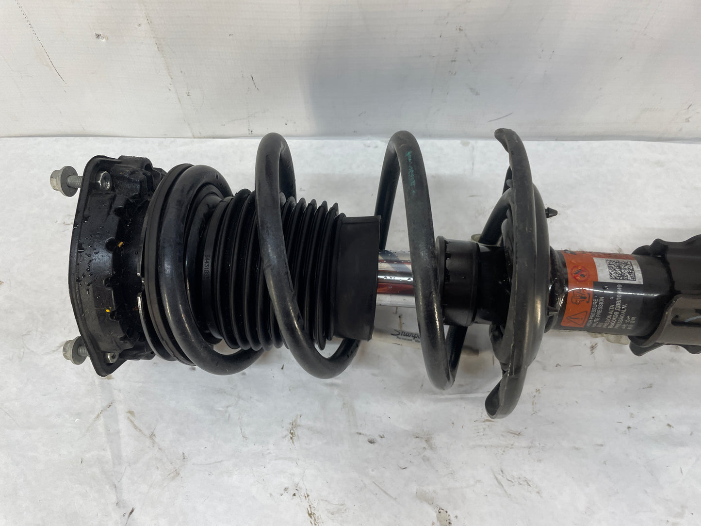 2018 Chevy Camaro ZL1 LH Driver Front Suspension Strut Assembly OEM