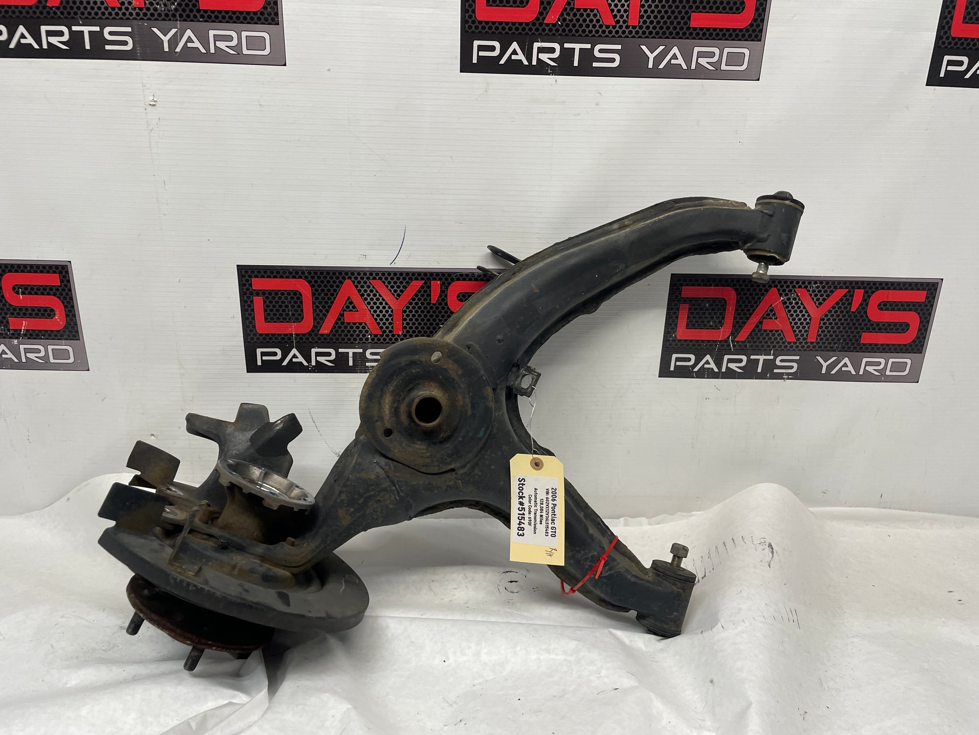 2006 Pontiac GTO RH Passenger Rear Suspension Spindle Hub Knuckle Control Arm OEM - Day's Parts Yard