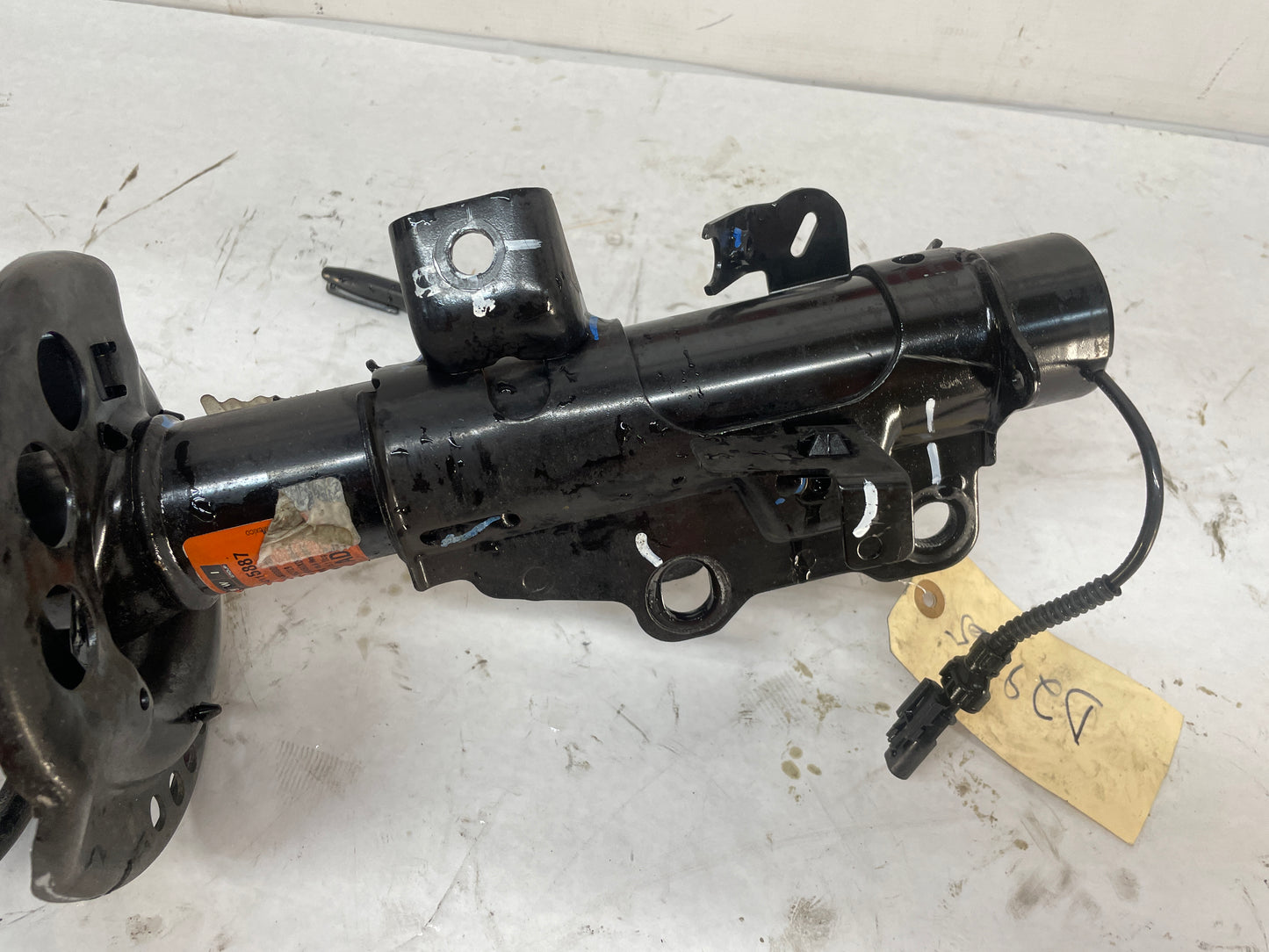 2018 Chevy Camaro ZL1 LH Driver Front Suspension Strut Assembly OEM