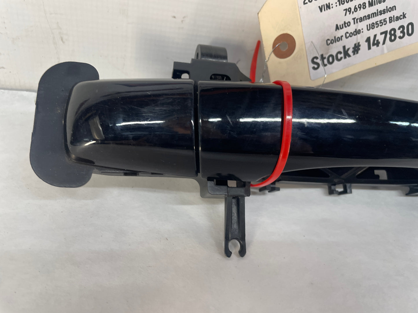 2009 Cadillac CTS-V Sedan RH Passenger Front Exterior Door Handle Assembly OEM - Day's Parts Yard