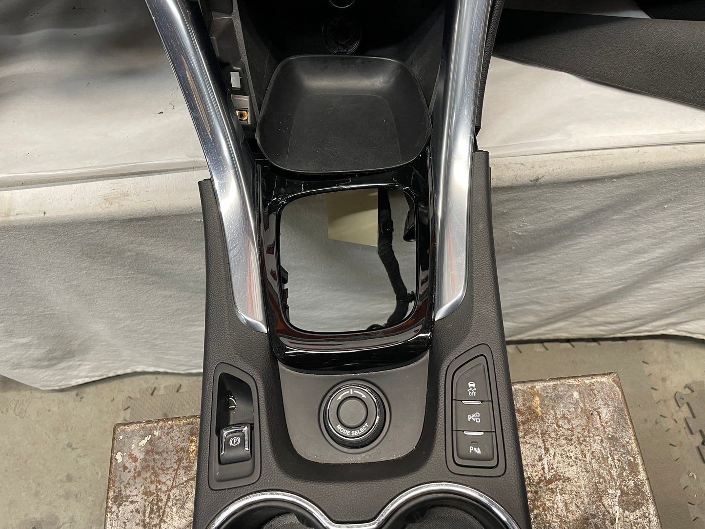 2017 Chevy SS Sedan Complete Dash w/ Center Console & Shifter OEM